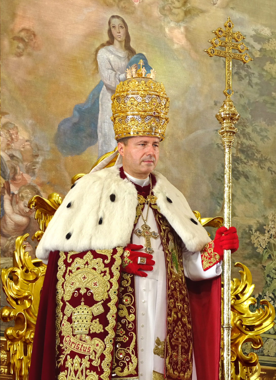 <a href="O-papa-pedro-iii-2/" title="Sua Santidade o Papa Pedro III">Sua Santidade o Papa Pedro III, <br><i> De Glória Ecclésiæ </i><br><br> Felizmente Reinante<br><br><br> Ver mais</a>