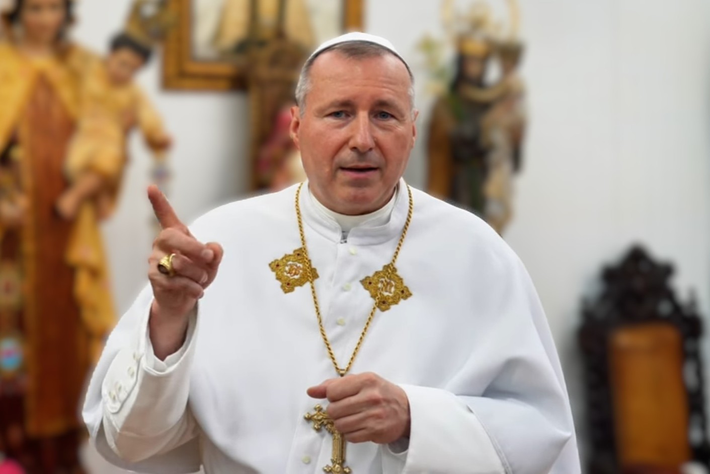 Novo vídeo! Mensagem de Sua Santidade o Papa Pedro III à FSSPX